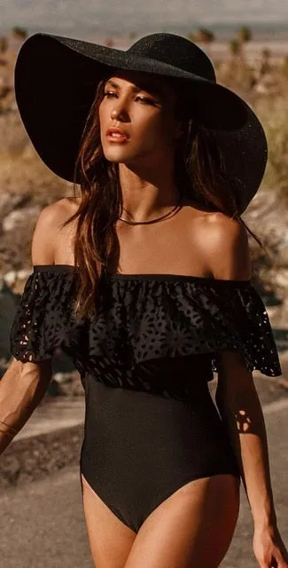2019 Swimwear Women One Piece  Flounce off Shoulder Monokini