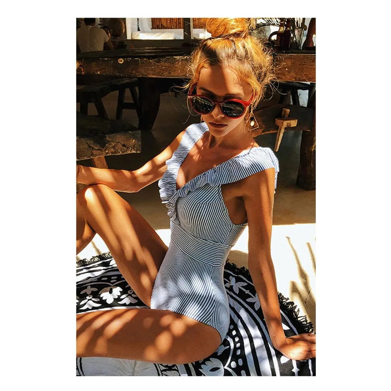 2019 Swimwear Women One Piece  Retro V Neck Push Up Padded High Waist Monokini