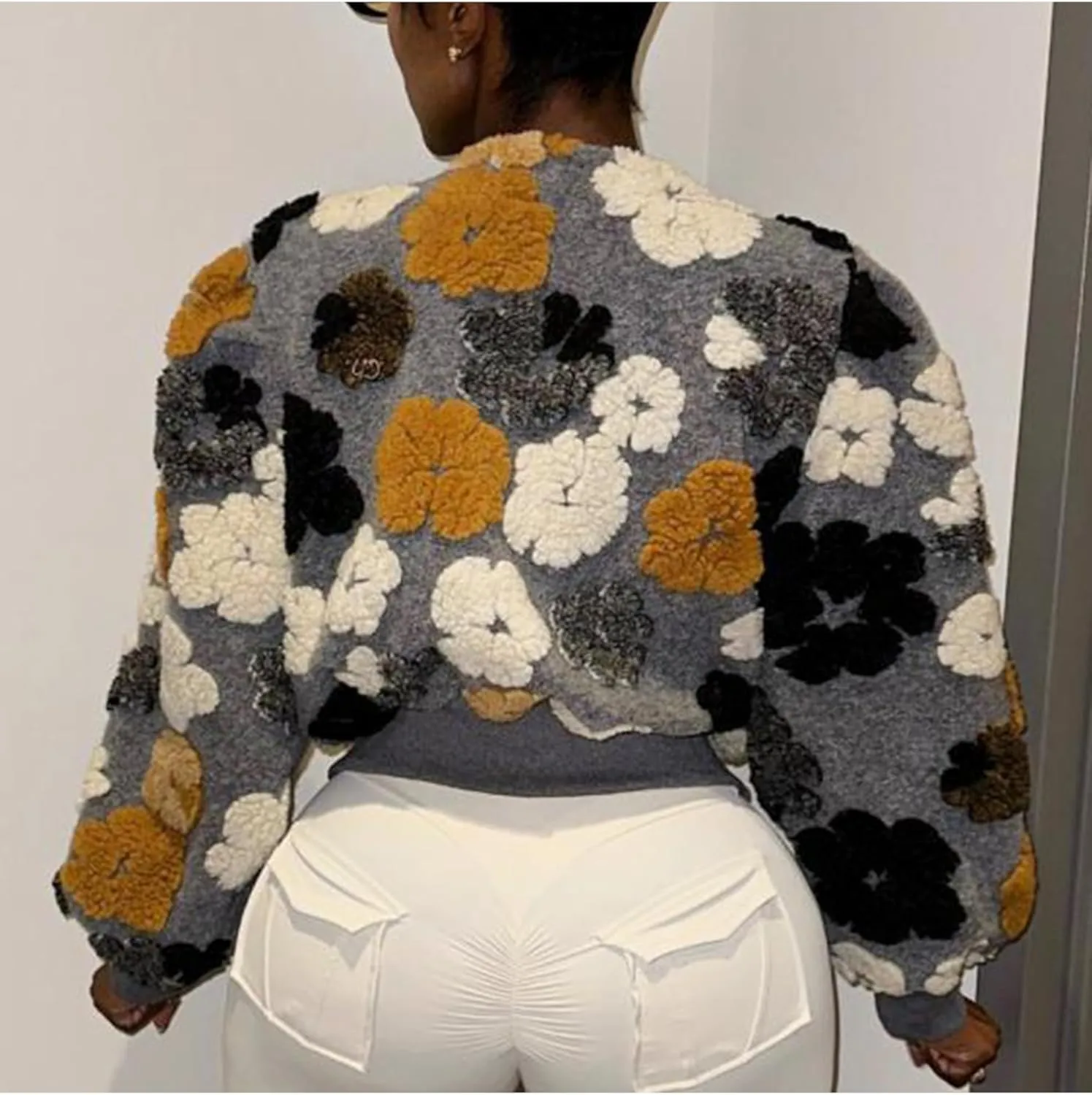 Aimiray Women's Cropped Floral Print Jacket Long Sleeve Fleece Warm Bomber Jacket Lightweight Button Varsity Coats