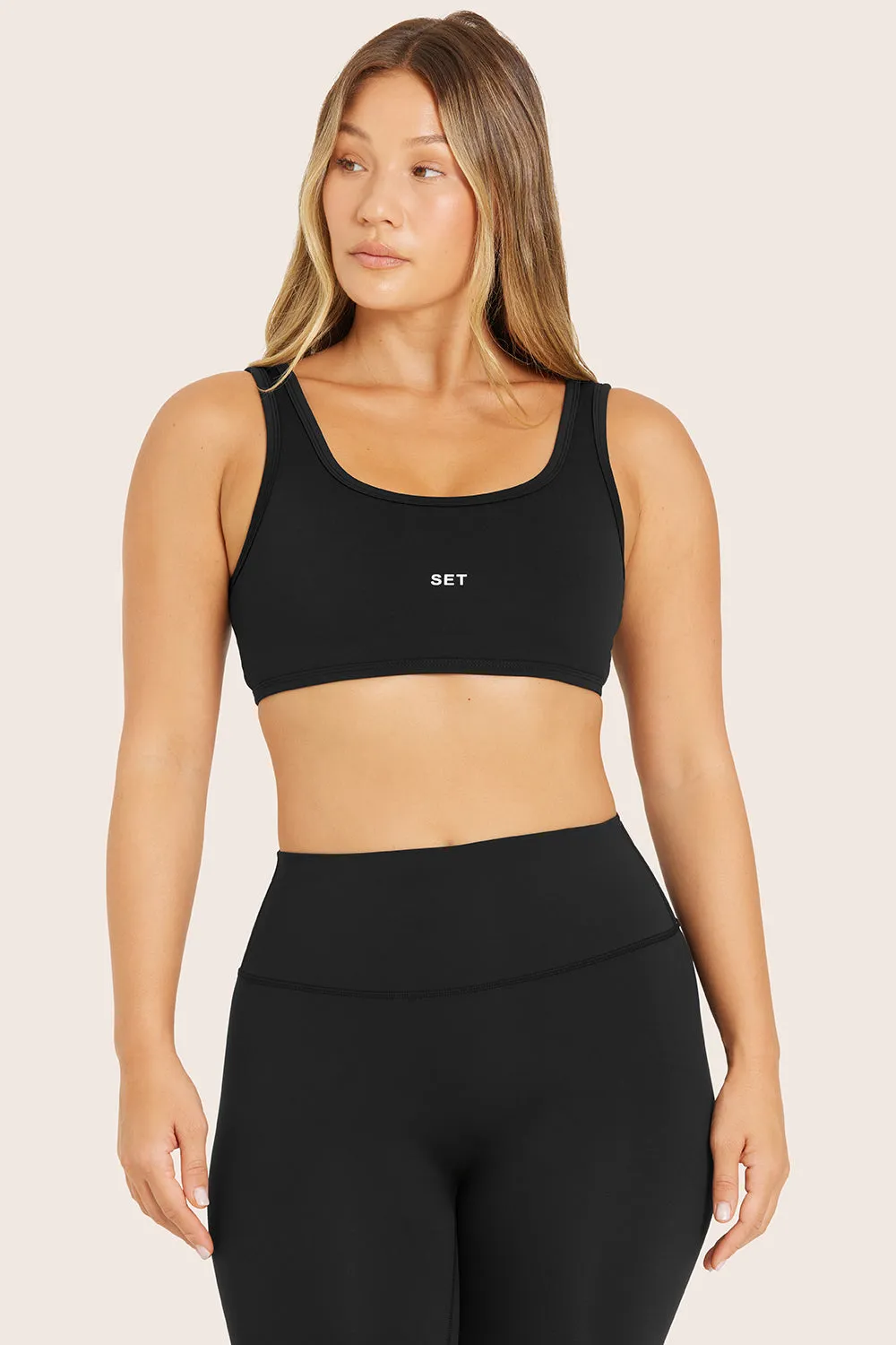 AIRLUXE™ BREATHE SCOOP BRA - ONYX