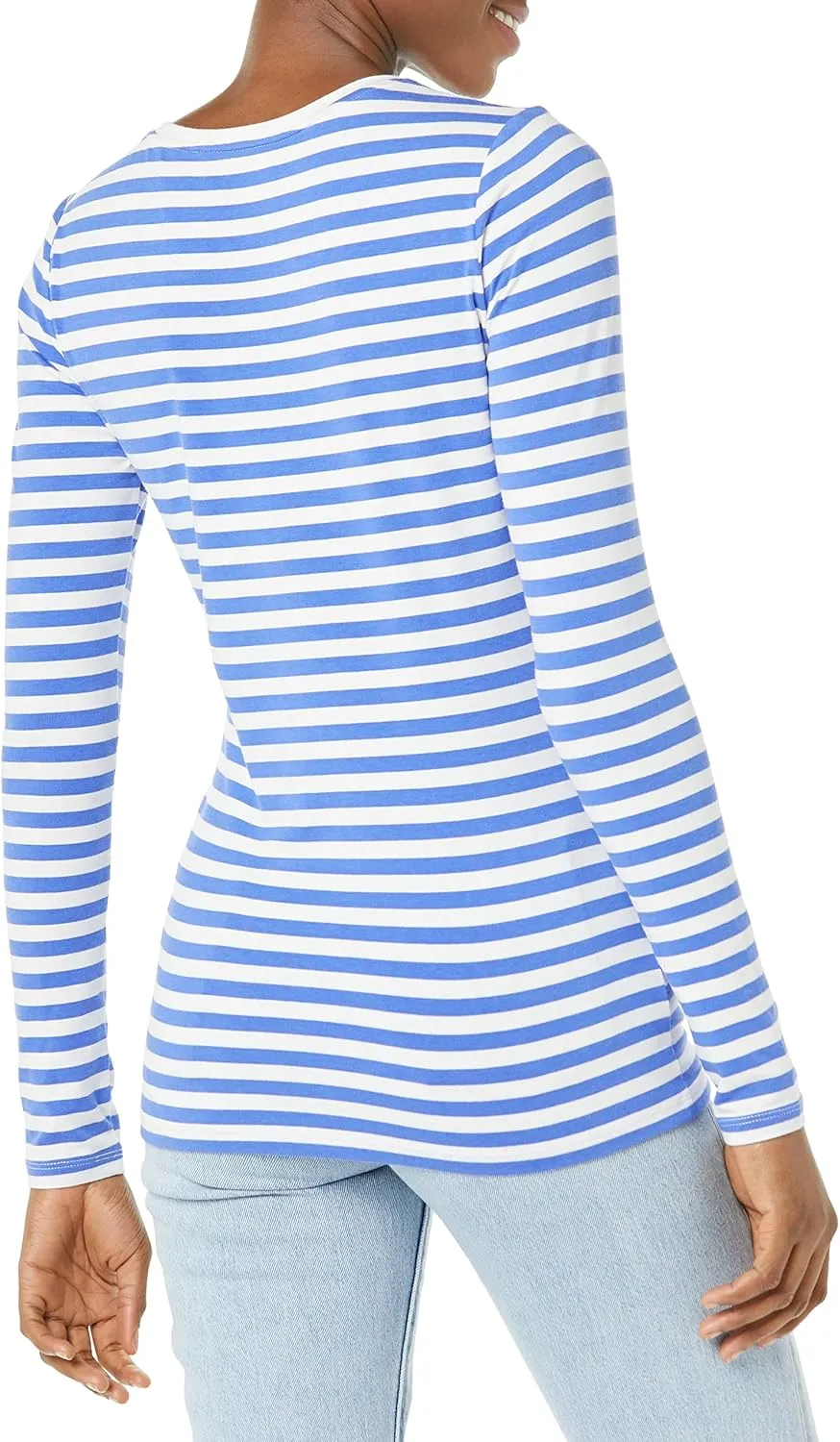 Amazon Essentials Women's Classic-Fit Long-Sleeve Crewneck T-Shirt (Available in Plus Size)