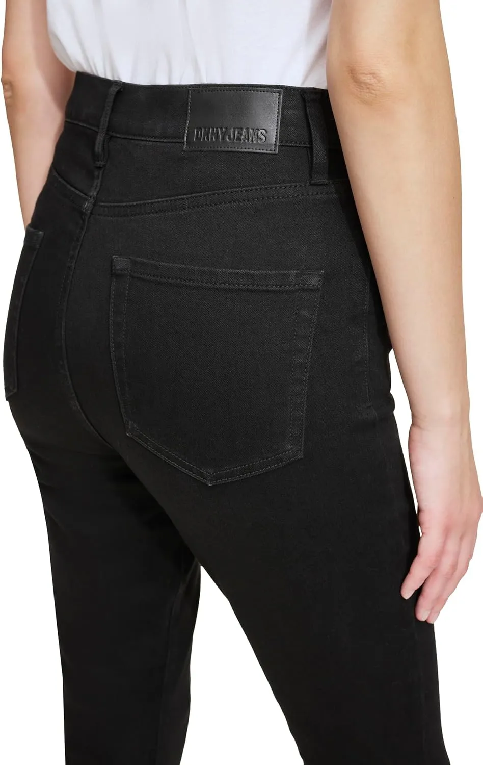 DKNY Women??s Bleecker Shaping Skinny Jeans