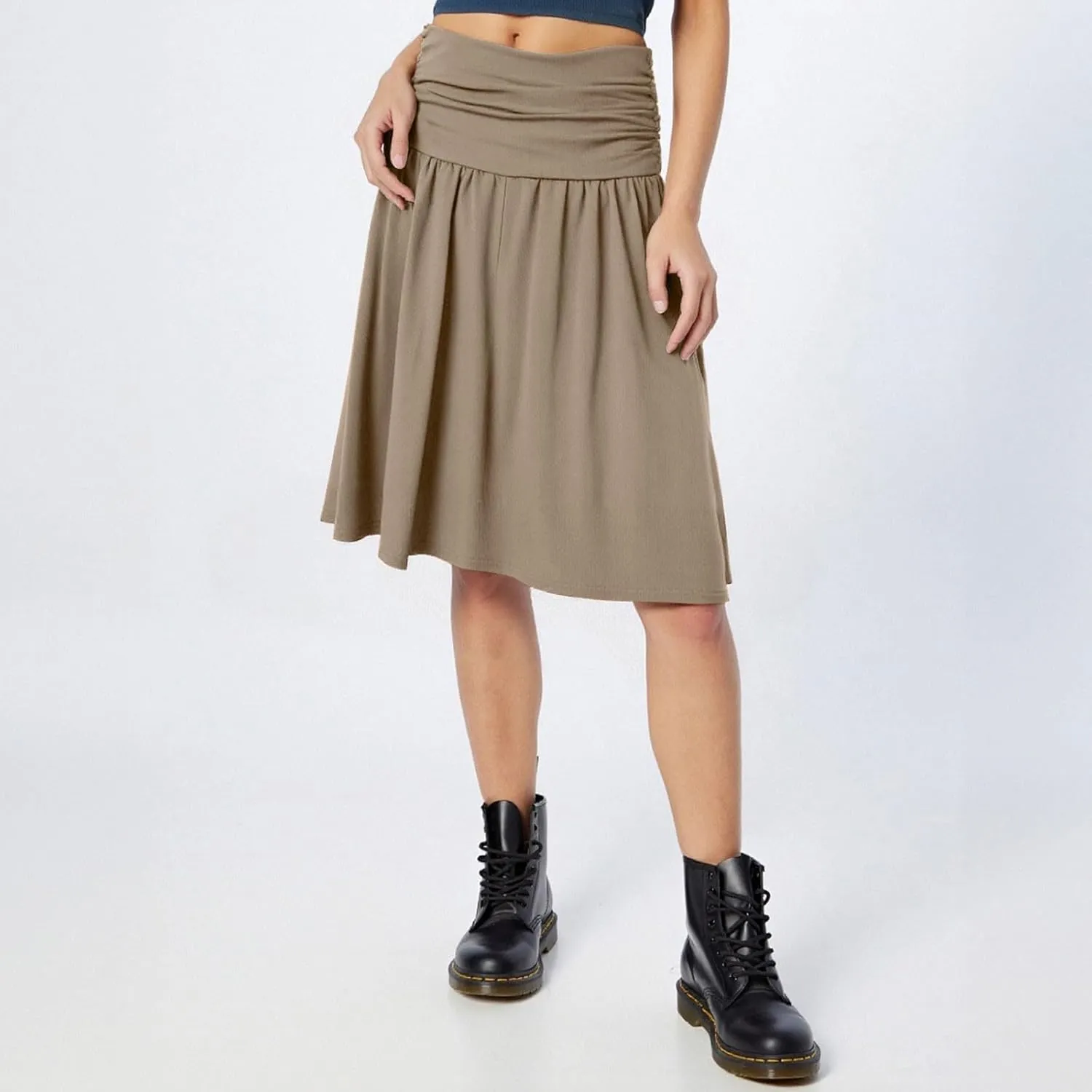 High Waisted Summer Skirts for Women 2025 Casual Below The Knee Length Pull On Smocked Cotton Midi Skirts with Pockets