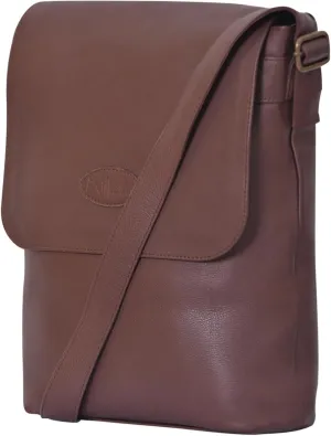 Leather Saddle Crossbody Bag Semi-Vegetable Cow Skin Leather, Magnetic Closure, Multiple Pockets, Crossbody Design