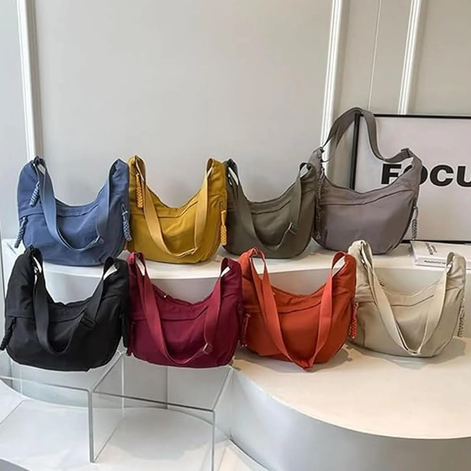 Slouchy Dumpling Bag,Preferable Crossbody Bag,Women's Nylon Crossbody Bag  Slouchy Hobo Bag with Multiple Pockets