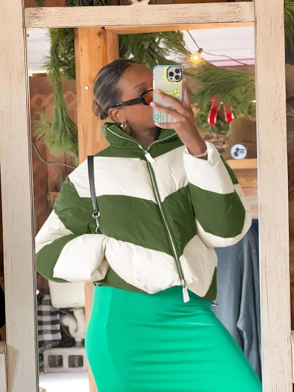 Tankaneo Womens Winter Cropped Puffer Jacket Color Block Zip Up Puffy Down Coats Oversized Outerwear