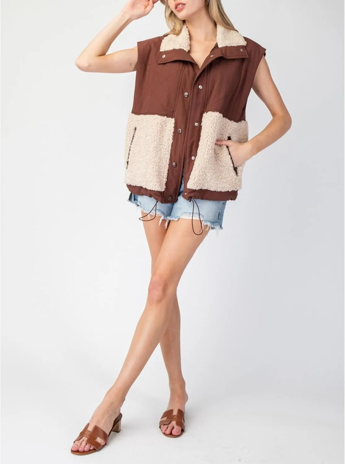 Womens Sherpa Fleece Contrast Puffer Vest Fuzzy Button Down Jackets Outerwear with Pockets