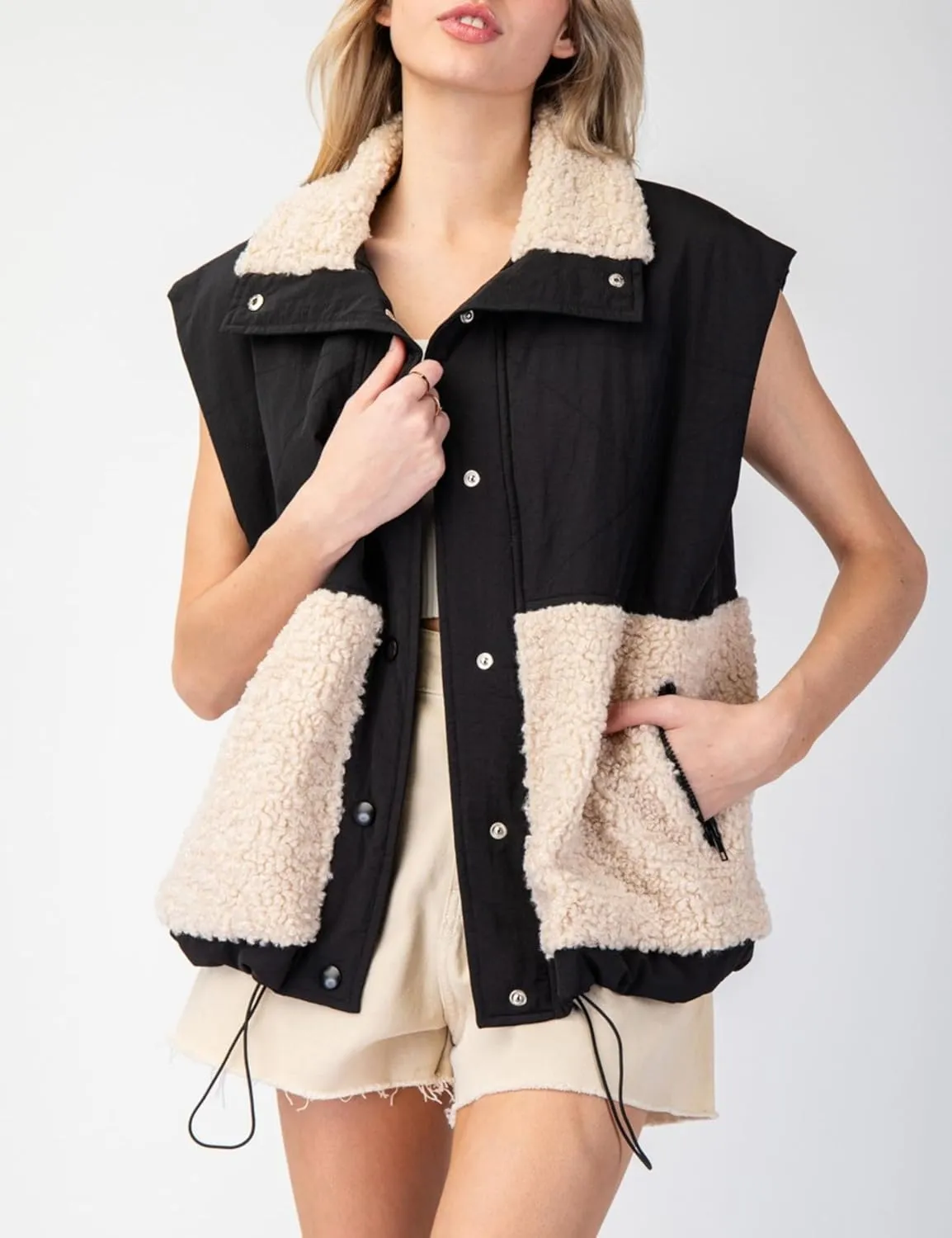 Womens Sherpa Fleece Contrast Puffer Vest Fuzzy Button Down Jackets Outerwear with Pockets