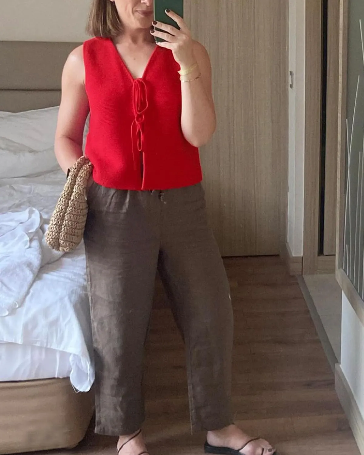 Womens Tie Front Sweater Vest Knit V Neck Lace Up Sleeveless Cardigan Casual Knitted Vest